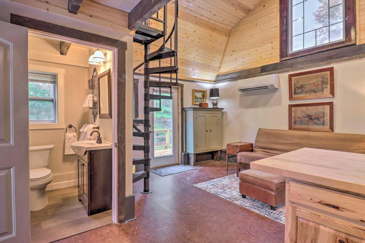 Rustic Hendersonville Farm Studio With Private Deck Exteriör bild